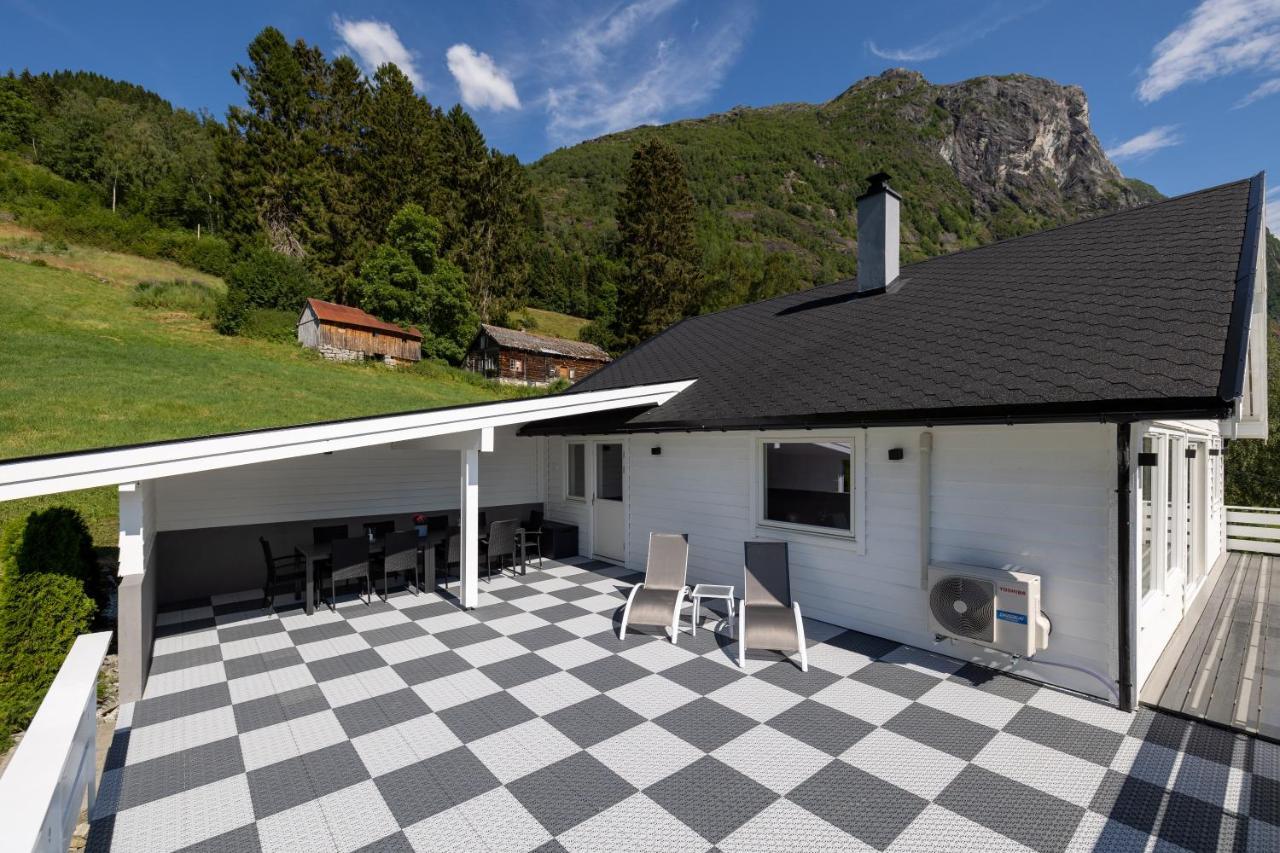 Flotunet - Jornhuset Stryn Kültér fotó
